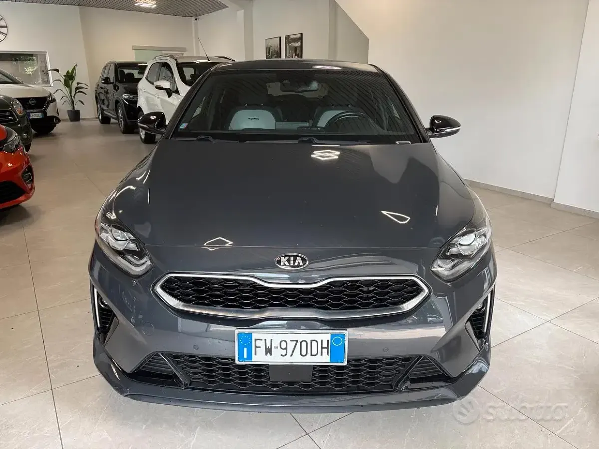 Usata Kia ProCeed GT-Line 136 CV (100 kW) 2019 Grigio Station wagon