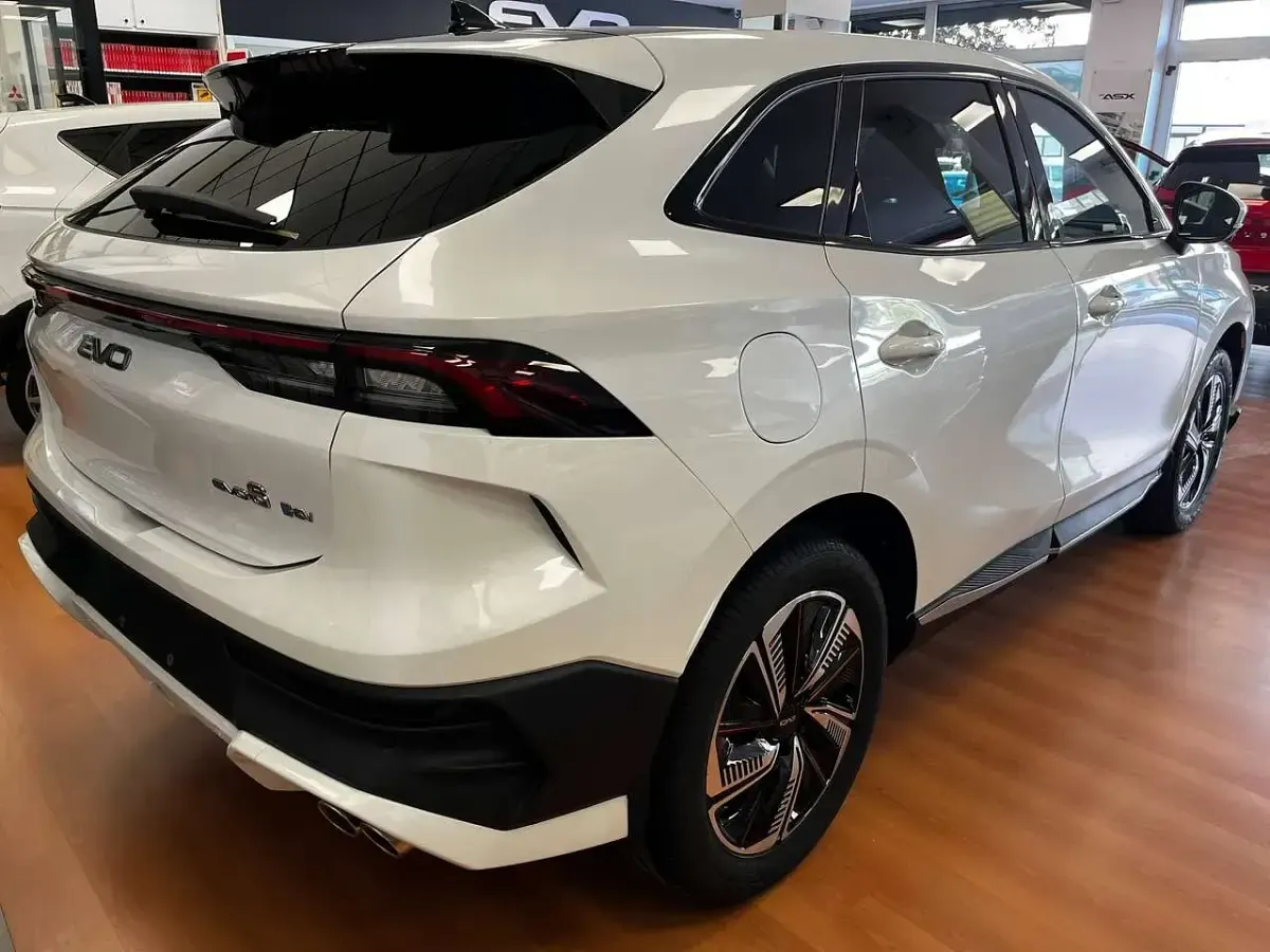 Nuova EVO Evo 6 167 CV (122 kW) 2026 Bianco SUV