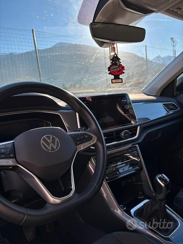 Usata VW T-Roc 115 CV (84 kW) 2024 Bianco SUV