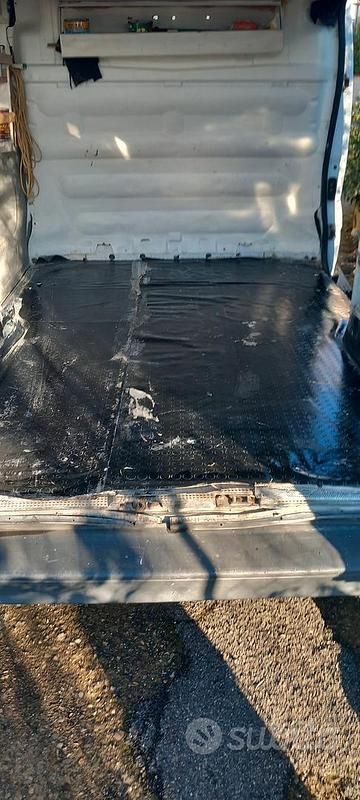 Usata Opel Vivaro 120 CV (88 kW) 2008 Monovolume