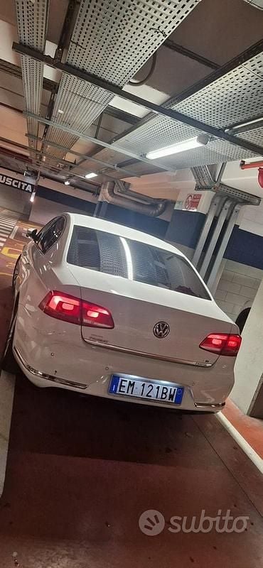 Usata VW Passat 150 CV (110 kW) 2012 Bianco Berlina