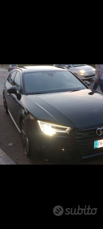 Usata Audi A4 218 CV (160 kW) 2017 Nero Station wagon