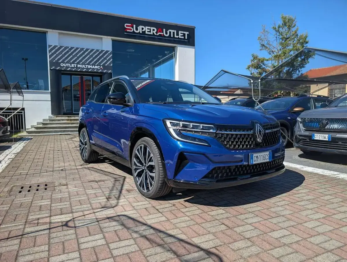 Usata Renault Austral Iconic 199 CV (146 kW) 2023 Blu/azzurro SUV