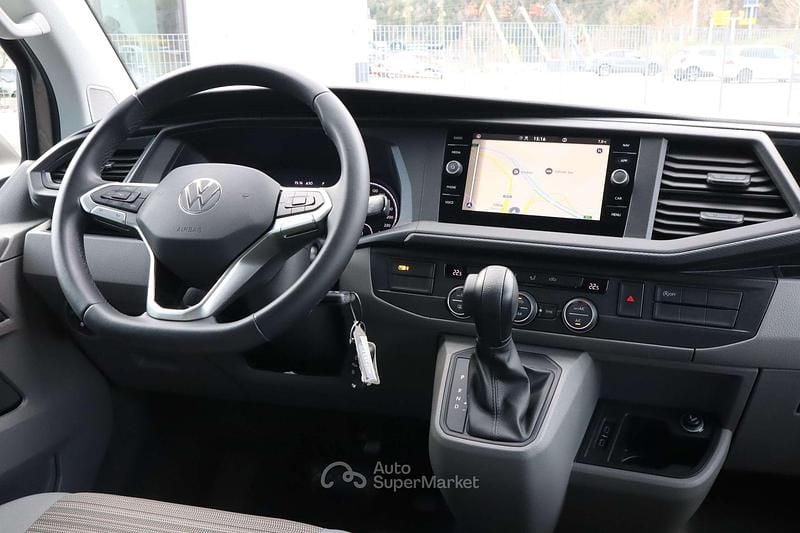 Usata VW Multivan California 150 CV (110 kW) 2024 Gray Monovolume