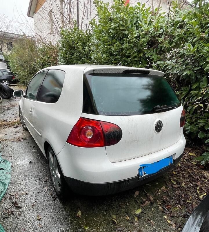 Usata VW Golf V GT 140 CV (102 kW) 2007 Bianco Utilitaria