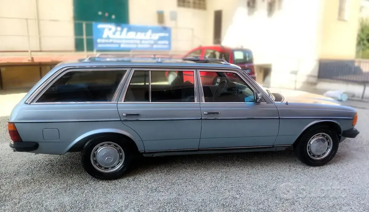 Usata Mercedes E200 109 CV (80 kW) 1983 Station wagon