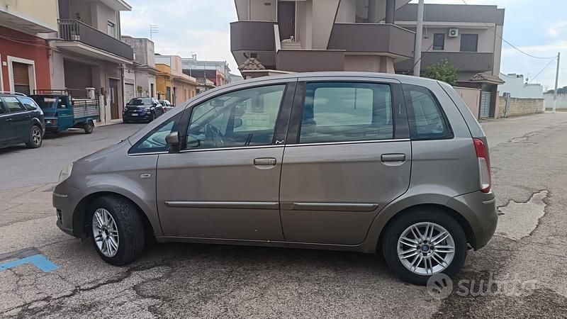 Usata Lancia Musa 90 CV (66 kW) 2008 Monovolume