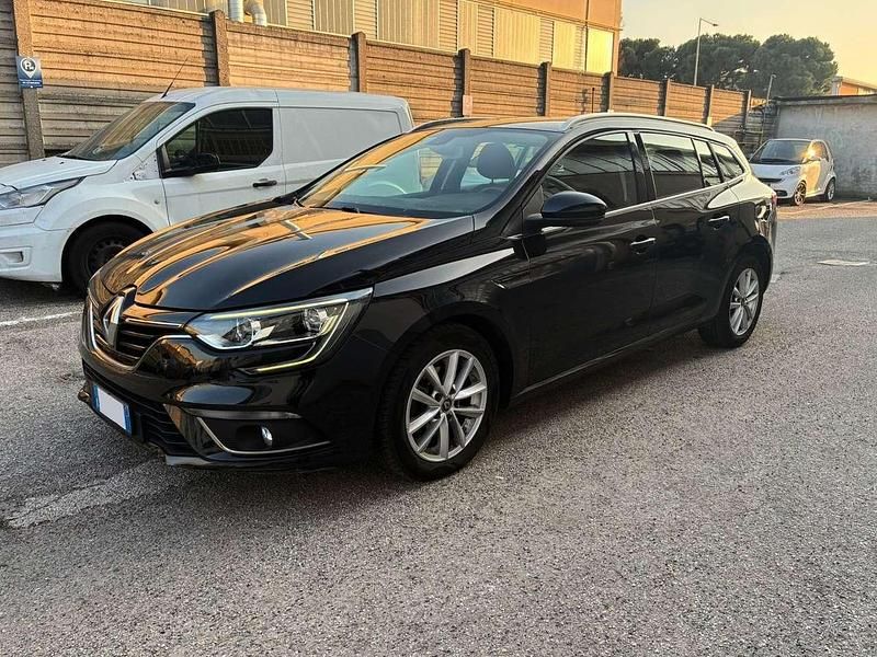 Usata Renault Mégane GrandTour LIMITED 95 CV (69 kW) 2020 Nero Station wagon