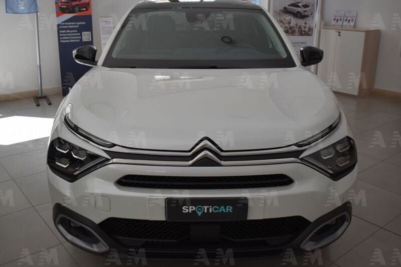 Usato 2023 Citroën e-C4 El 136 CV (41.500 €)