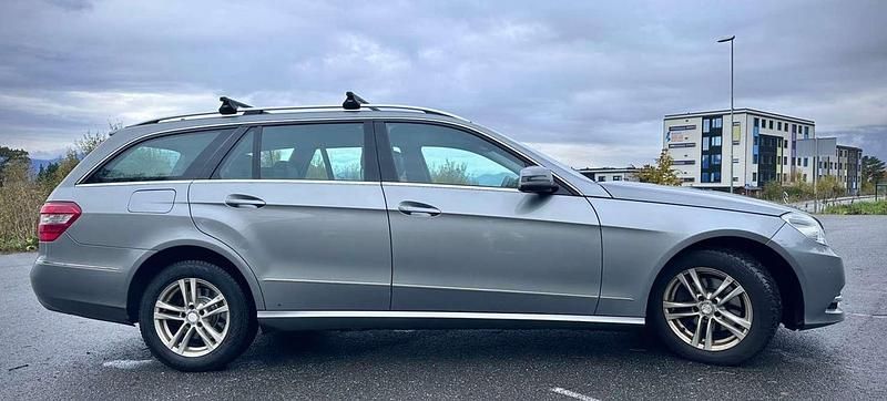 Usata Mercedes E200 60 CV (44 kW) 2008 Nero Berlina