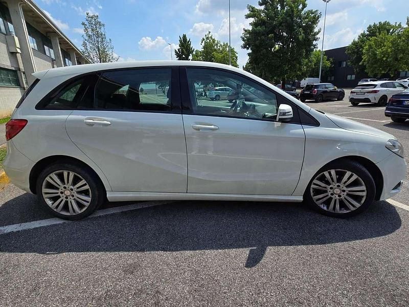 Usata Mercedes B160 Executive 90 CV (66 kW) 2014 Bianco Monovolume