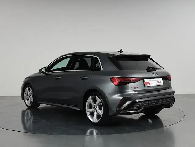 Usata Audi A3 S-Line 150 CV (110 kW) 2024 Grigio daytona perlato Berlina