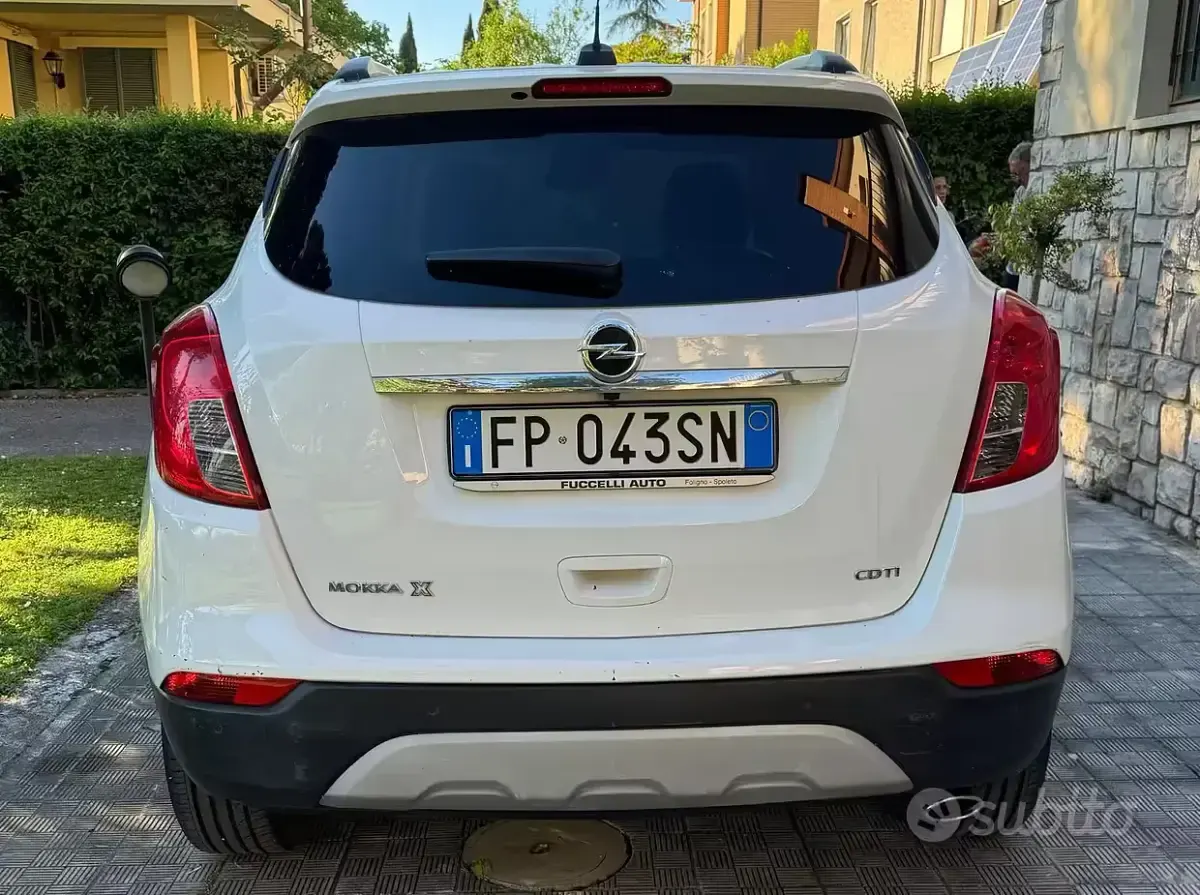 Usata Opel Mokka 140 CV (102 kW) 2018 Bianco SUV