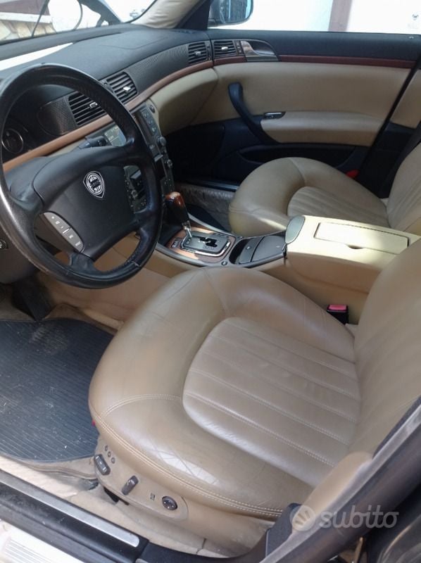 Usata Lancia Thesis 185 CV (136 kW) 2007 Grigio Berlina