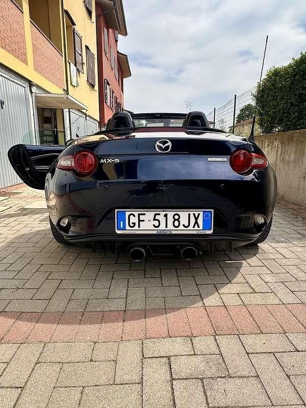 Usata Mazda MX5 Inclusive 184 CV (135 kW) 2021 Blu/azzurro Cabrio