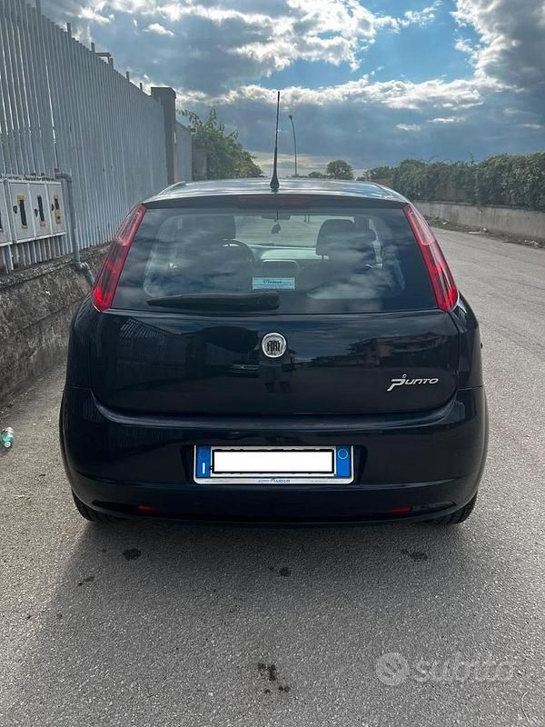 Usata Fiat Grande Punto 75 CV (55 kW) 2008 Blu Utilitaria