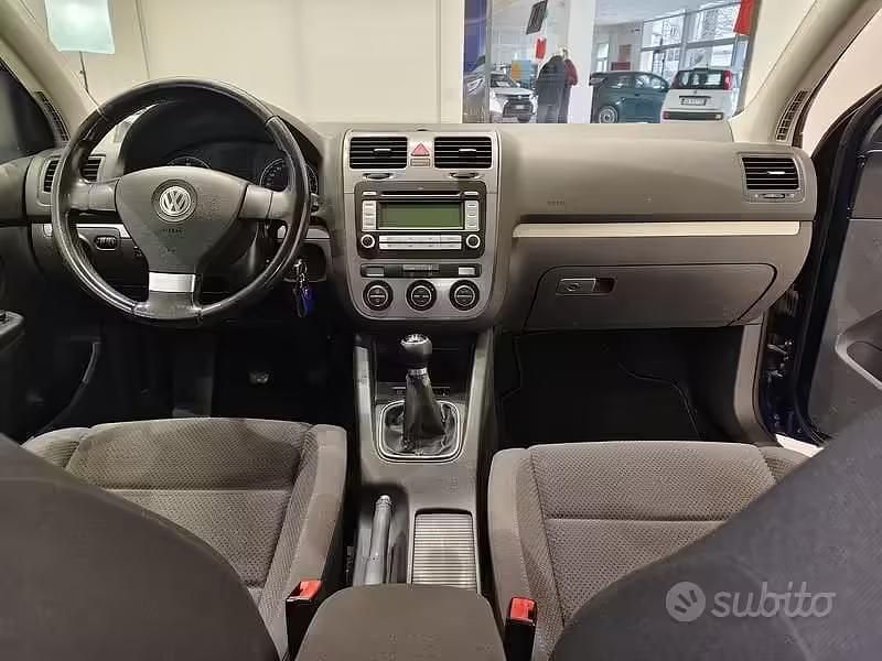 Usata VW Golf VI Comfortline 102 CV (75 kW) 2008 Blu Utilitaria