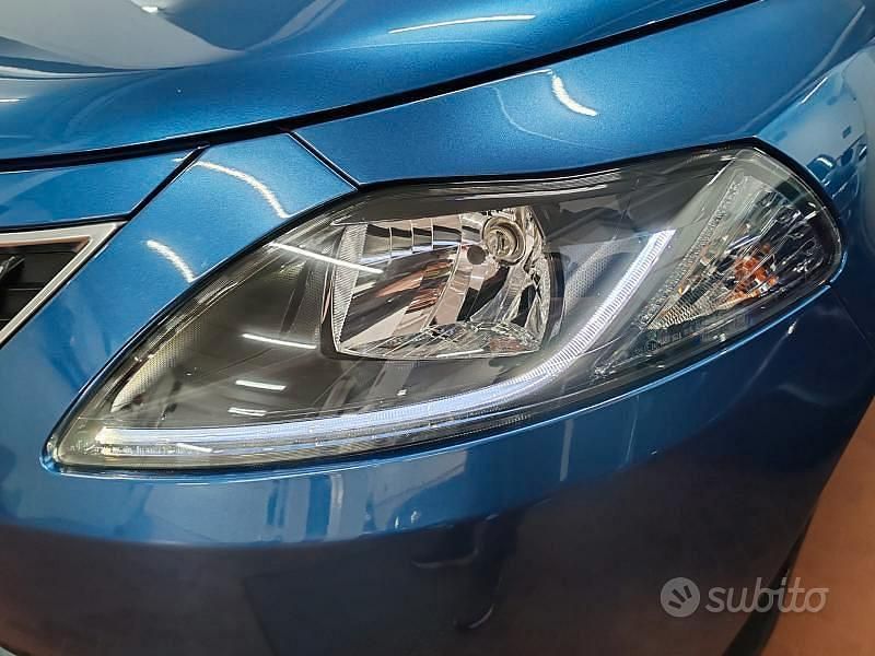 Usata Lancia Ypsilon Gold 69 CV (50 kW) 2023 Blu Utilitaria