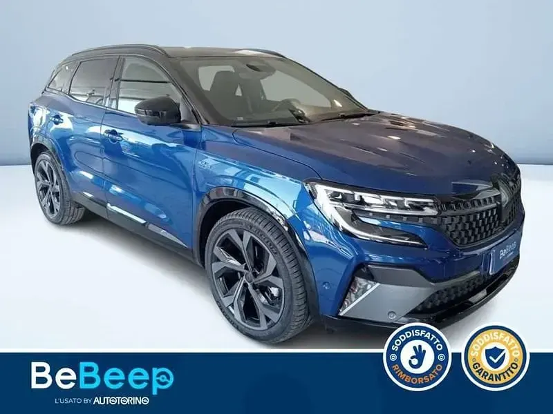Usata Renault Austral Iconic 198 CV (145 kW) 2023 Grigio metallizzato SUV