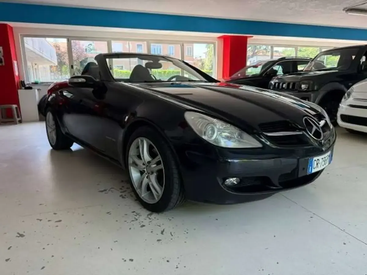 Usata Mercedes SLK200 163 CV (119 kW) 2005 Nero Cabrio