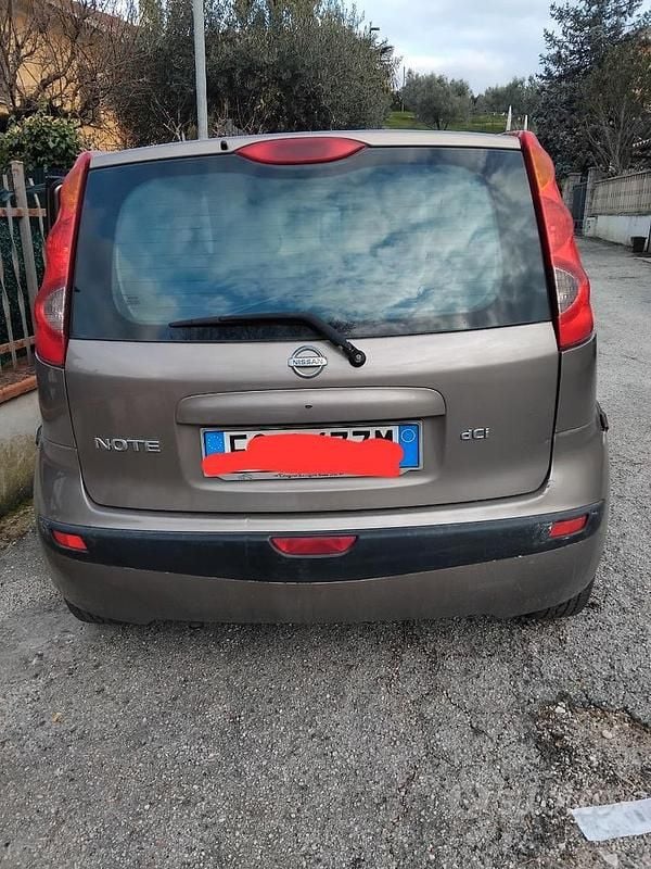 Usata Nissan Note 68 CV (50 kW) 2007 Marrone Monovolume
