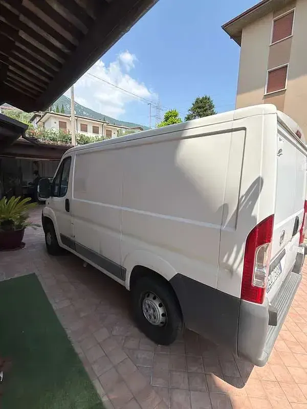 Usata Fiat Ducato 101 CV (74 kW) 2010 Bianco Furgone