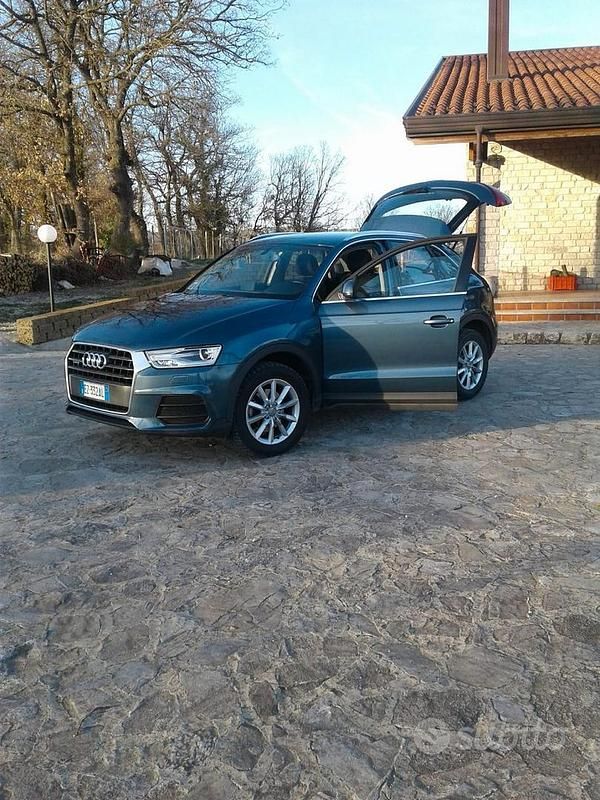 Usata Audi Q3 150 CV (110 kW) 2015 Blu SUV