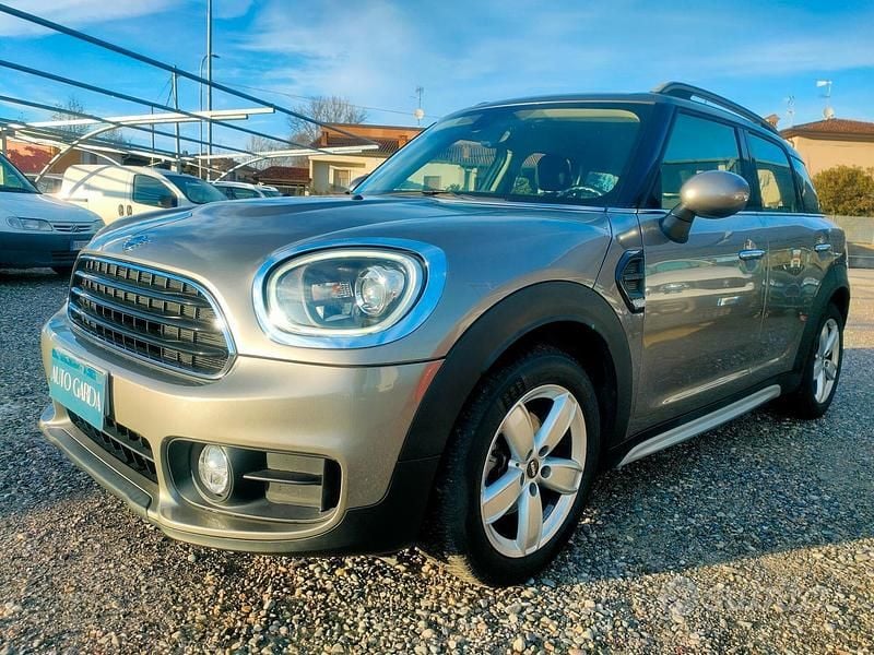 Usata Mini One D Countryman Business 116 CV (85 kW) 2019 Grigio SUV