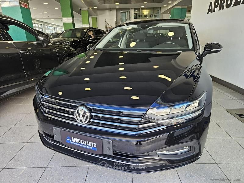 Usata VW Passat Business 120 CV (88 kW) 2020 Nero Station wagon