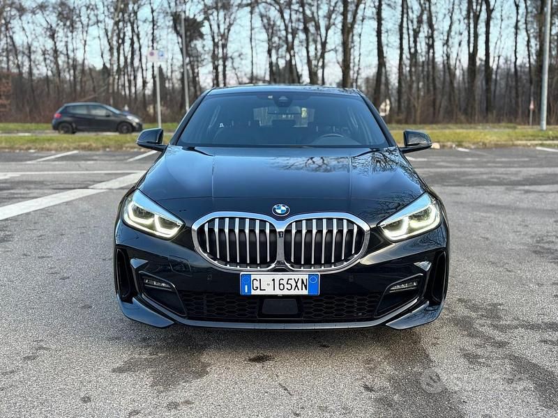 Usata BMW 116 M Sport 116 CV (85 kW) 2022 Nero Utilitaria