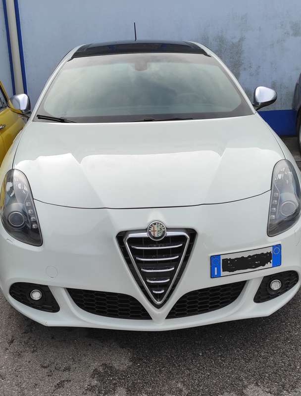 Usato 2012 Alfa Romeo 1750 1.7 Benzin 235 CV (14.000 €)