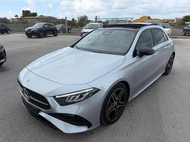 Argento Usata 2024 Mercedes A200 AMG Line Premium Berlina | 37.500 € (Cara) - Immagine 1/4