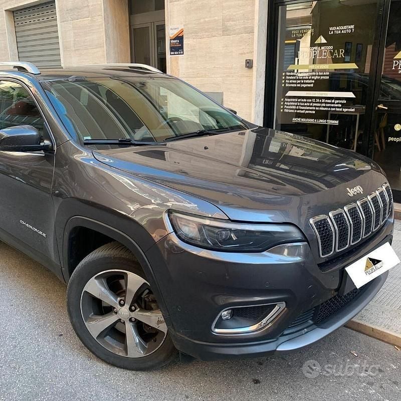 Usata Jeep Cherokee Limited 194 CV (142 kW) 2019 Grigio SUV