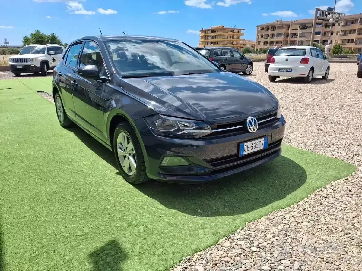Usata VW Polo 95 CV (69 kW) 2020 Grigio Utilitaria
