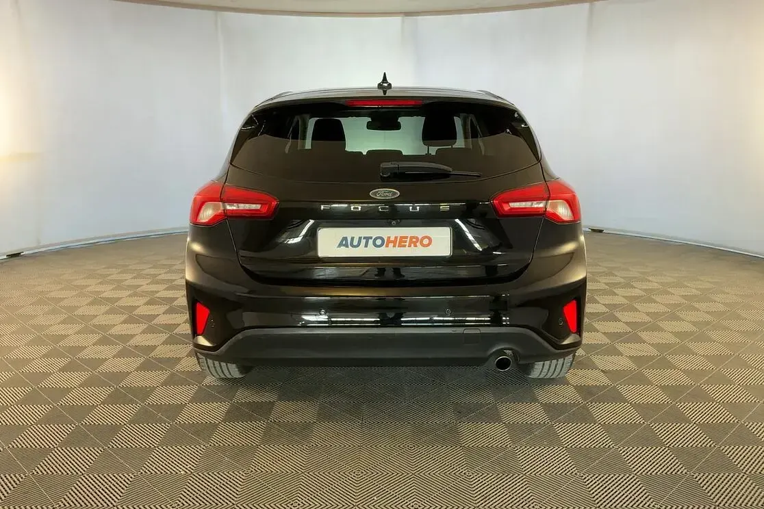 Usata Ford Focus Titanium 120 CV (88 kW) 2019 Nero Berlina