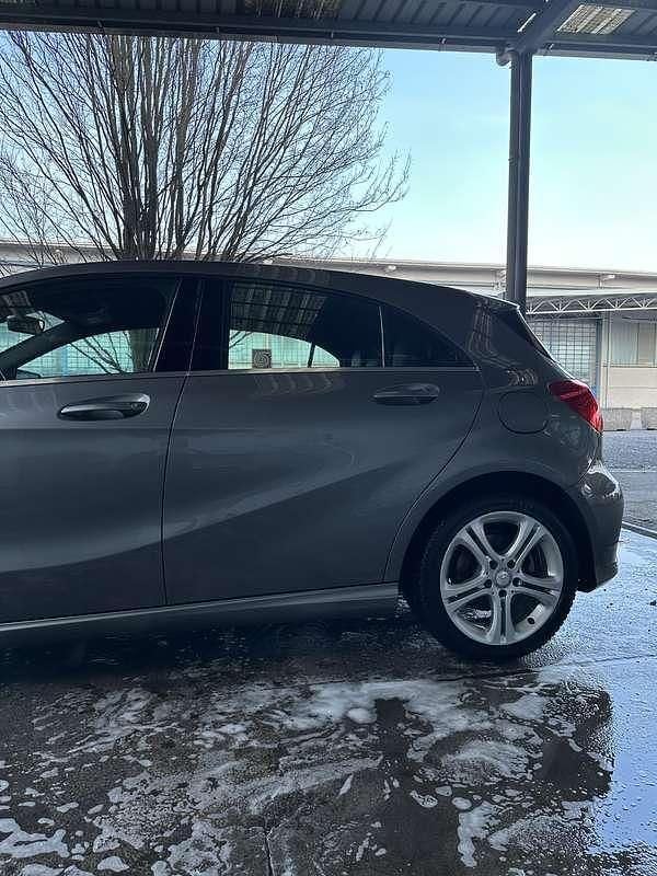 Usata Mercedes A180 109 CV (80 kW) 2012 Berlina