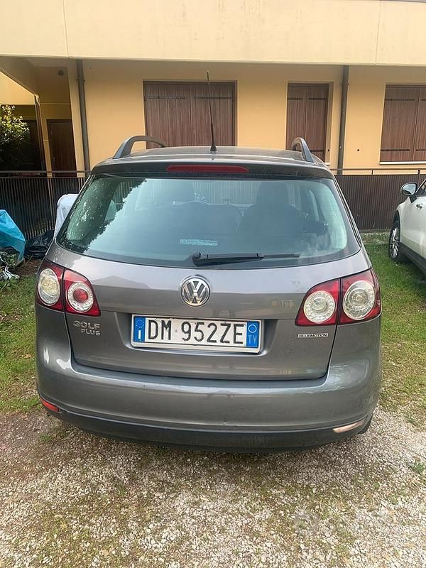 Usata VW Golf Plus Cross 105 CV (77 kW) 2008 Grigio Monovolume