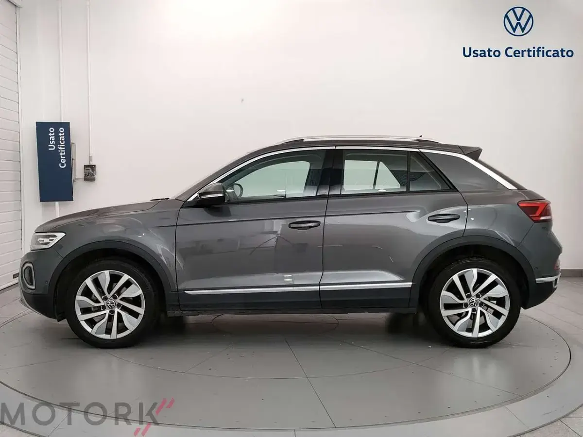 Usata VW T-Roc Style 150 CV (110 kW) 2023 Grigio SUV