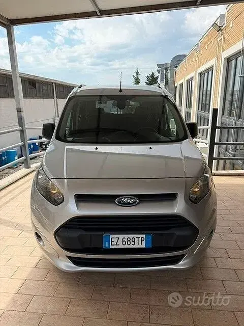 Usata Ford Tourneo Connect 116 CV (85 kW) 2015 Grigio Monovolume