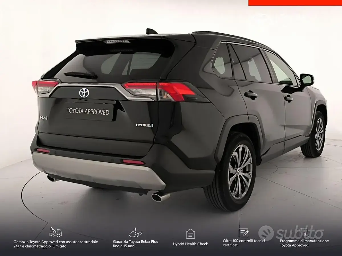 Usata Toyota RAV4 Hybrid Active 218 CV (160 kW) 2024 Nero SUV