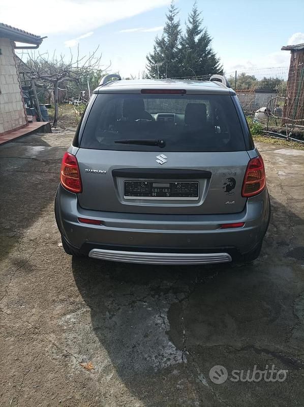 Usata Suzuki SX4 120 CV (88 kW) 2009 Grigio SUV