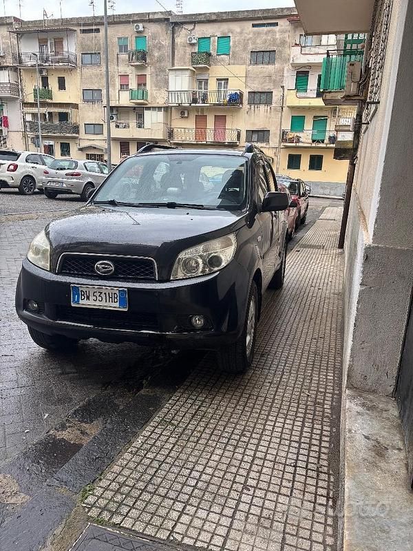 Usata Daihatsu Terios 105 CV (77 kW) 2008 SUV