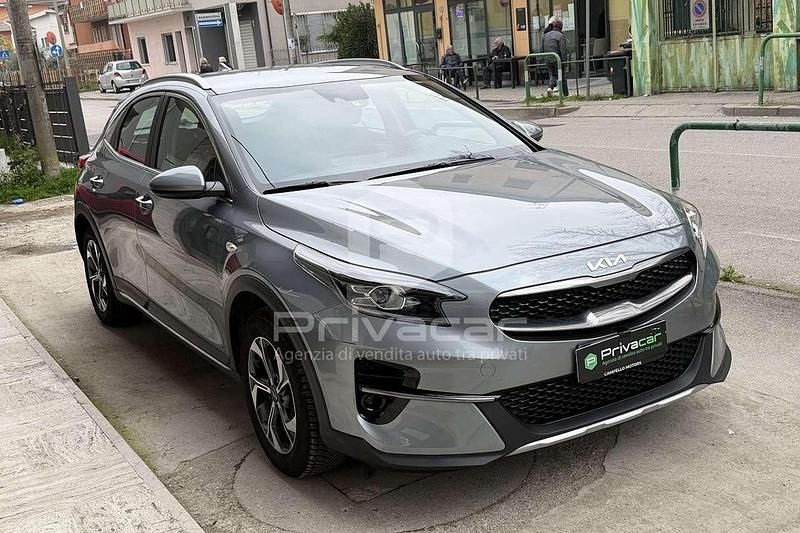 Usata Kia XCeed Urban 120 CV (88 kW) 2022 Grigio SUV