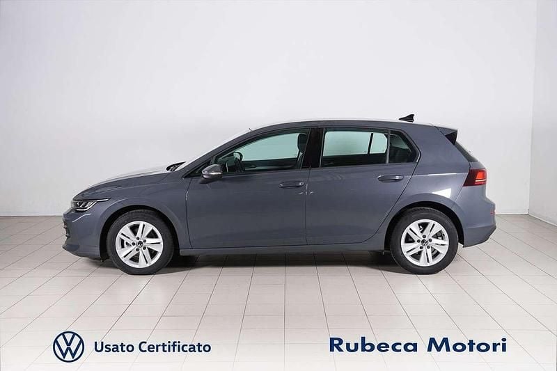 Usata VW Golf VIII Life 116 CV (85 kW) 2025 Grigio Utilitaria