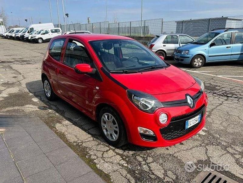 Gebraucht Renault Twingo 75 PS (55 kW) 2012 Rot Kleinwagen