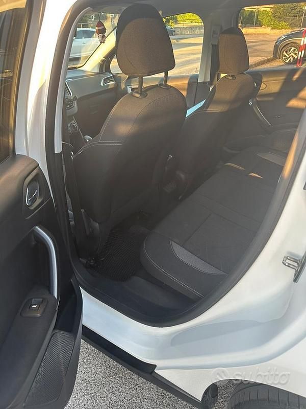 Usata Peugeot 2008 Active 75 CV (55 kW) 2018 Bianco SUV