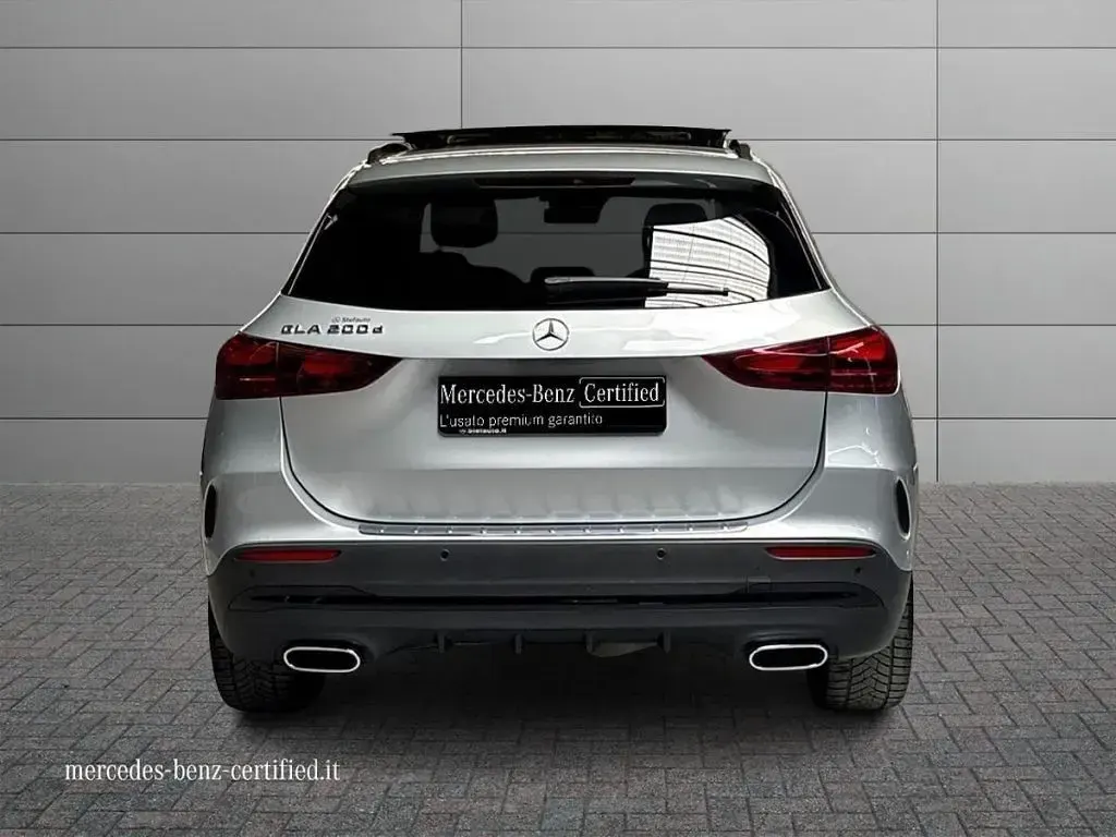 Usata Mercedes GLA200 Advanced Plus 150 CV (110 kW) 2023 Argento hightech SUV
