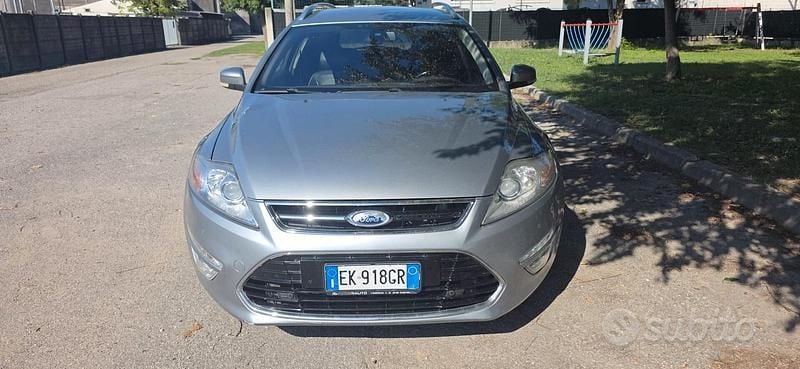 Grigio Usata 2011 Ford Mondeo Titanium Tre volumi | 1800 € (Super prezzo) - Immagine 1/4