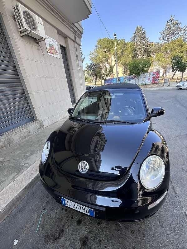 Usata VW New Beetle 105 CV (77 kW) 2006 Utilitaria