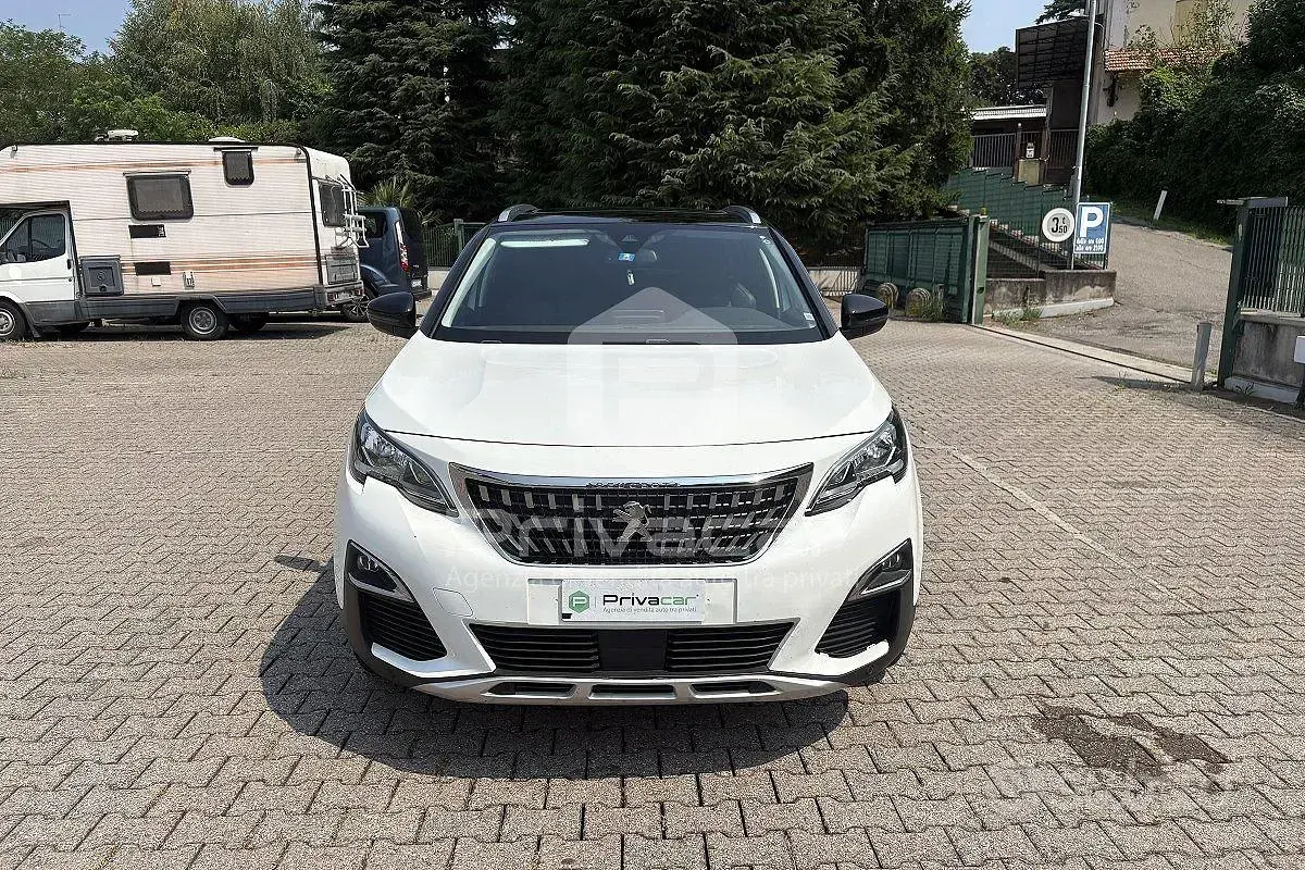 Usata Peugeot 3008 Allure 131 CV (96 kW) 2019 Bianco SUV
